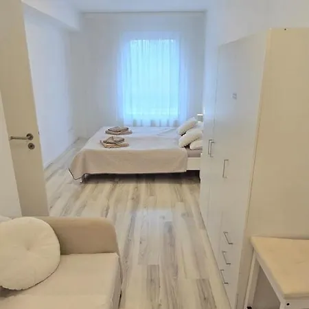Premium Family - Free Parking Apartmán *